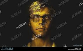 EVAN PETERS en MONSTRUO: LA HISTORIA DE JEFFREY DAHMER, 2022 (MONSTER: THE  JEFFREY DAHMER STORY), dirigida por CARL FRANKLIN, CLEMENT VIRGO, GREGG  ARAKI, JENNIFER LYNCH y