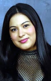 Cynthia Manzo's Instagram, Twitter & Facebook