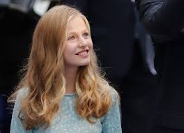 Einst galt er als schüchterner kronprinz, doch längst hat er sich zu einem selbstbewussten monarchen juni 2014 der jüngste könig europas. Prinzessin Leonor Von Spanien Diese Prinzessin Schrieb Die Geschichte Ihrer Monarchie Um News De