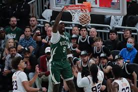 Paul scored 16 points during a sensational third quarter that had phoenix fans who waited 28 years to see the nba finals again screaming in delight. Exfp7gz Bep66m