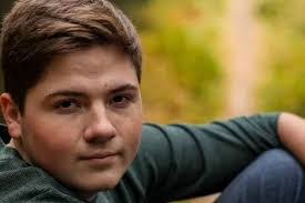 Isabella Guzzi's Instagram, Twitter & Facebook