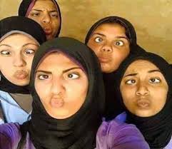 صور بنت مضحكة مش هتعرف تاخد نفسك من الضحك اروع روعه