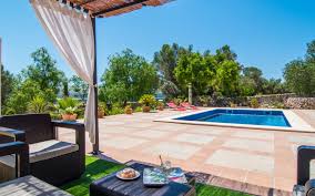 In this combination of a reality series and a game show, the contestants battle i love the uk version but this one is dull. How To Stay In The Love Island Villa Telegraph Travel