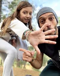 🇨🇷 COSTA RICA AGAIN! 🇨🇷 En otoño de 2001, volaba con billete 'sólo ida'  pal caribe... Un pipiolo buscando aventuras, ya ves tú. Duró poco el viaje  por la añoranza de mis