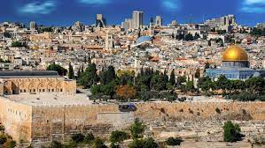 Filmed for the first time in 3d and for the giant screen, jerusalem immerses audiences into one of the world's most beloved cities. Gerusalemme Citta Per Tutti I Popoli Vatican News