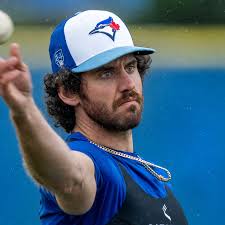 Red Sox rally to beat Blue Jays 6-5 in 10 innings