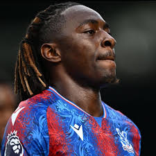 🚨 Arsenal waxay u aragtaa Eberechi Eze inuu yahay ciyaaryahan No. 10 ah,  ee uusan ahayn garabka bidix ee weerarka! (Via Ben Jacobs) Abdirahman nor