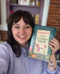 In need of a comfort read full of librarians in love, a house that needs  fixing up, and a bookstore dream waiting to be realized? Let me introduce  you to OVERDUE, YA