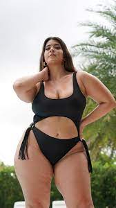 Claudia Rojas on Reels | Myke Towers · LALA | Big women, Women, Lala