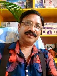 Walking along the Geneva lake with the Human Resources Minister YB  Kulasegaran was a good exercise . As we walk along there discussion