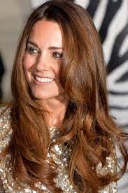 Regardless of your hair type, texture or skin tone, light brown hair with highlights is fun, flawless, and lovely. How To Add Highlights To Medium Brown Hair At Home The Skincare Edit