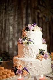 Non Fondant Wedding Cake Love This I D Be Great With Peonies Babys Breath Instead Purple Wedding Cakes Wedding Cake Peach Wedding Cake Fresh Flowers
