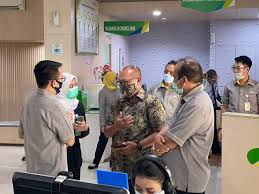Melalui sistem keagenan perisai ini, bpjs ketenagakerjaan berupaya untuk memperluas cakupan kepesertaan dan pekerja informal atau bukan. Agen Perisai Dorong Masyarakat Ikuti Program Jamsostek