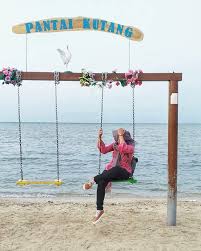 Kemudian, harga tiket masuk per orang 10 ribu rupiah. Pantai Kutang Surga Tersembunyi Yang Masih Perawan Malica Ahmad