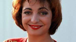 There are 48 videos about lindenstrasse on vimeo, the home for high quality videos and the people who love them. Manon Strache Spielte Claudia Rantzow Personen Lindenstrasse Das Erste