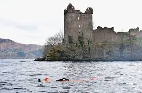 Its great depth, however, means it holds several times more water than its nearest rival, loch lomond. Monstersuche In Loch Ness Nessie Lasst Grussen Panorama Stuttgarter Zeitung
