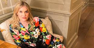 Television academyподлинная учетная запись @televisionacad. Who Is Emerald Fennell Everything You Need To Know About Oscar Nominated Directors London News Time