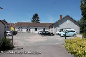 Retrouvez ici toutes les informations du magasin caisse d'epargne 11 rue gambetta à saint vallier (71230). Saint Vallier Le Futur Du Centre Bourg Se Dessine Maintenant L Informateur De Bourgogne