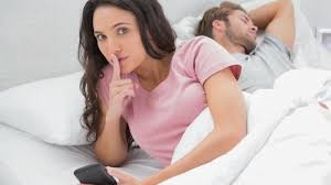 Video seorang wanita terekam membawa pria seperti anjingnya. Untuk Para Suami Ini Tanda Istri Telah Berselingkuh Dan Pernah Tidur Dengan Pria Lain Pos Belitung