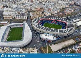 paʁk mɔ̃so) is a public park situated in the 8th arrondissement of paris, france, at the junction of boulevard de courcelles, rue de prony and rue georges berger. Vue Aerienne Du Football Et De Stade Jean Bouin Rugby Stadium De Le Parc Des Princes Image Editorial Image Du Aerien Lancement 135469355