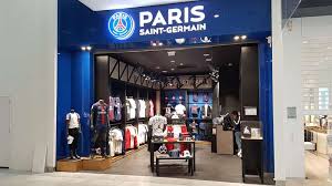 Jun 05, 2021 · au lendemain du premier titre de son histoire remporté par sa section féminine, le psg a fêté ça avec 1000 supporters au parc des princes, ce samedi. Ouverture D Une Nouvelle Boutique A Orly Paris Saint Germain