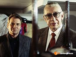 Nach dem chinesischen horoskop kam er im jahr der schlange (element metall) zur welt. Derrick Das Leere Zimmer Tv Episode 1996 Imdb