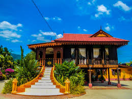 Contextual translation of suri rumahtangga into english. Traditional Malay House Rumah Tradisional Melayu Traditional Malay House Malay House Thai House Traditional