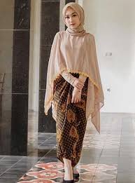 Acara kondangan memiliki sifat formal sehingga anda memerlukan outfit khusus untuk dikenakan. Aneka Style Kondangan Hijab Yang Nggak Bakal Bikin Kamu Mati Gaya