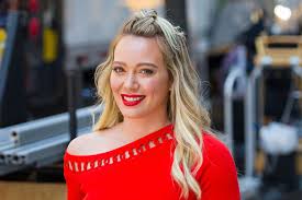 Hilary duff wraps filming week one of 'lizzie mcguire,' and plays with baby banks. Lizzie Mcguire Reboot Hilary Duff Announces Cancellation