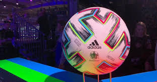 Uefa.com рассказывает об истории официальных мячей чемпионатов европы. Uefa Pokazal Oficialnyj Myach Finala Ligi Chempionov 2020