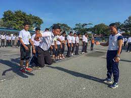 Tentera darat malaysia ialah komponen darat dan komponen terbesar dalam angkatan tentera malaysia. Tudm On Twitter 420 Calon Hadir Ke Pemilihan Akhir Perajurit Muda Udara Lelaki Siri 60 19 Yang Diadakan Di Kolej Tentera Udara Baru Baru Ini Semoga Anda Semua Berjaya Ke Peringkat Seterusnya Https T Co Pfm1zalbcf