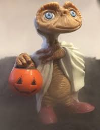 Here is a quiz on the film, e.t. Halloween Trivia King Halloween