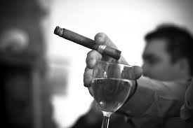 Charlotte casiraghi en trench sexy, jazmin grace grimaldi… newsletters. Mode De Vie Qui Fume Le Plus En Europe My Europ