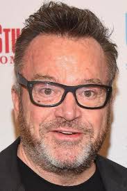 Créditos completos de Lloyd