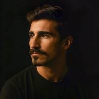 Robert Faro's Instagram, Twitter & Facebook