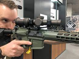The razor hd gen ii offers shooters the standard elevation and windage ½ moa adjustment turrets, protected by aluminum covers. Vortex Razor Hd Gen Ii E Enhanced 1 6 24 Combat Tactical Scope For Military Special Operations Forces Sof And 3 Gun Shooters Video Defensereview Com Dr An Online Tactical Technology And Military Defense Technology Magazine With