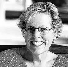 Lori Pollock's Instagram, Twitter & Facebook