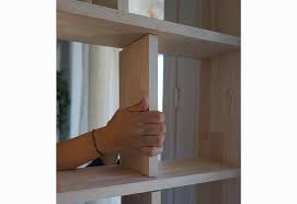 Tuto Un Encadrement De Porte Devient Une Superbe Etagere Bibliotheque Encadrement Porte Fabriquer Une Bibliotheque Meuble De Separation