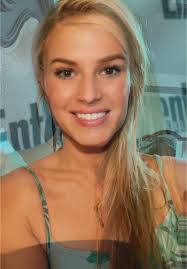 Jessica Stracener's Instagram, Twitter & Facebook