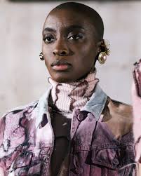 Andrea Crews's Instagram, Twitter & Facebook