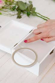 Gym/physical fitness centre in boston, massachusetts. Fruhlingshafte Magnolien Hochzeit Teil 3 Ringbox Mit Frischen Blumen Dekorieren Blumigo