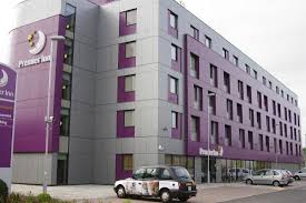 Other downtown edmonton hotels just don't offer the same convenience and access to west edmonton mall. L Hotel Aufnahme Von Premier Inn London Edmonton Hotel Tripadvisor