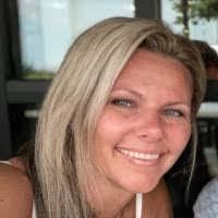 Cassandra Edmondson's Instagram, Twitter & Facebook