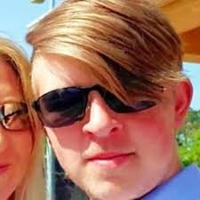 Leon Wells (@LeonWel67351768)