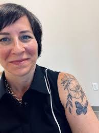 Gina Mcculloch's Instagram, Twitter & Facebook