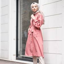 Image May Contain One Or More People And People Standing Moda Giyim Instagram