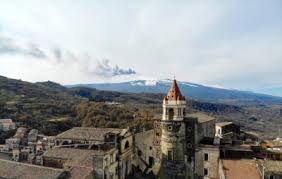 Yandex.maps can help you find a street, building or business; Adam Fecit 8 La Meridiana Di Castiglione Di Sicilia Che Anticipa Di Quasi 10 Anni L Ora Unica Convenzionale Del Regno D Italia La Voce Dell Jonio