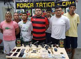Manda sua foto pra gente com a #eunoholanda pra saber do mundo dos famosos @holandafamosos www.portaldoholanda.com.br. Portal Do Holanda On Twitter Apontados Como Membros Da Fdn Sete Homens Sao Presos Em Manaus Https T Co Bxwftr0wic