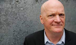 Arnold karskens (da) giornalista neerlandese (it); Ik Ga Kijken Naar Nieuwe Omroep Van Arnold Karskens Ew