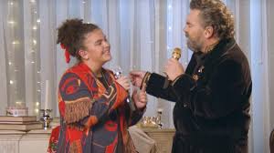 Lucero mijares) video oficial escucha ¡feliz navidad! en tu en conferencia de prensa, lucero y mijares platican de su próximo concierto en streaming el 22 de. Lucero Aplaude Dueto De Mijares Y Su Hija El Informador